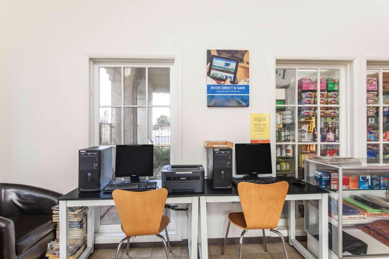 Motel 6 המט מראה חיצוני תמונה